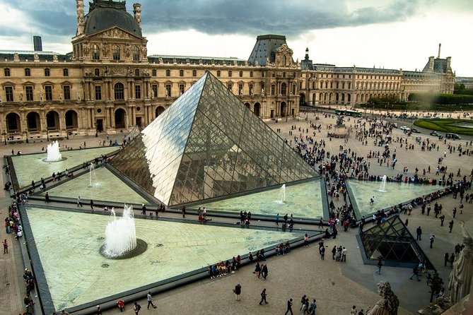 Private 3-hour tour in Louvre Museum with official tour guide - Meeting at the Louvre: What You Get for the Time