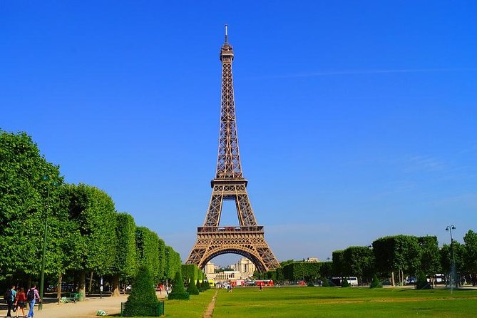 Private 4-hour city tour of Paris with driver and official guide - Place de la Concorde: The Kind of Stop You’re Glad Exists