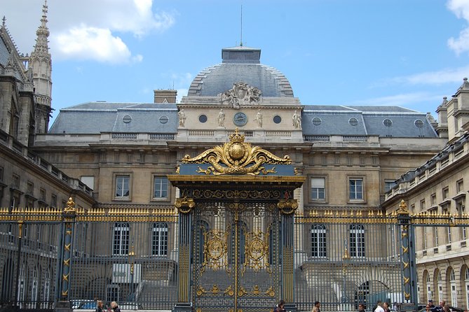 Private 4-hour city tour of Paris with driver and official guide - Paris Opera and Palais Garnier: Why Opera Matters in a Short Tour