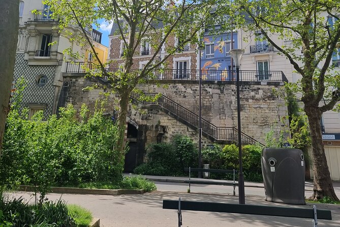 Private and authentic tour of the Latin Quarter (Paris) - Rue Mouffetard: Cobblestones, Student Energy, and Real Food Stops