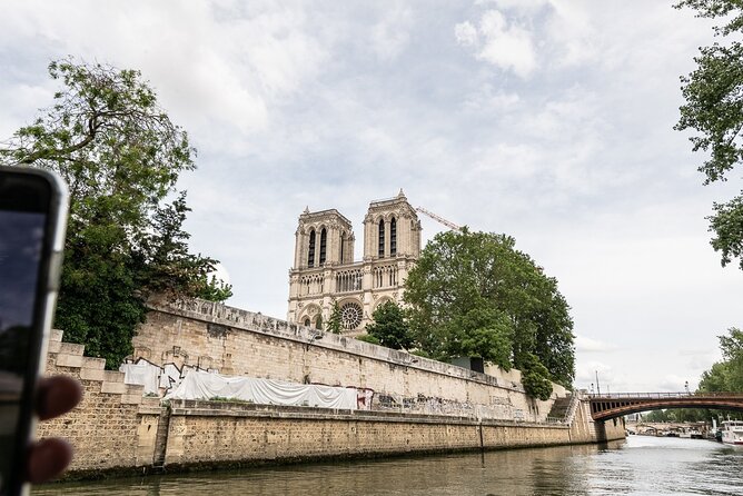 Private Boat Trip in Paris - Price and Value: What $138.34 Per Person Buys You