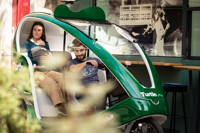 Private City-Tour by pedicab in Paris : The "Gustave Eiffel" - Trocadéro viewpoint: the Eiffel Tower angle you actually want