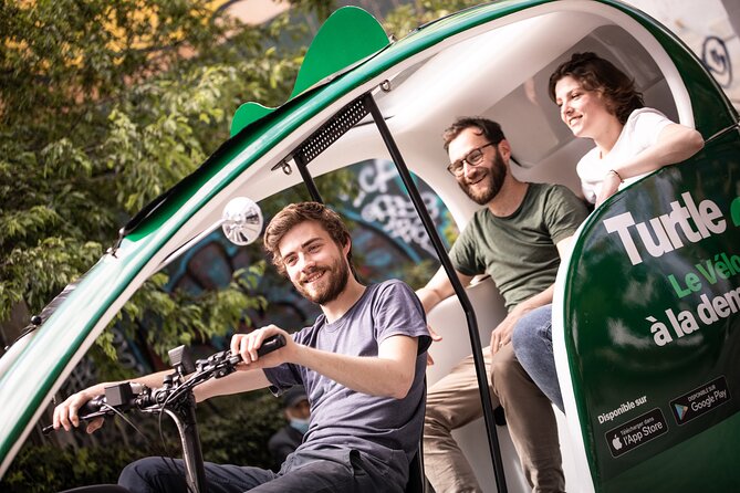 Private City-Tour by pedicab in Paris : The "Gustave Eiffel" - Guide style and the audio layer: how you stay oriented