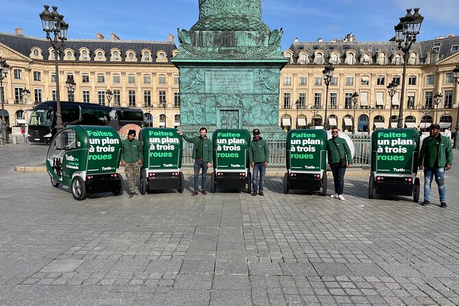 Private City-Tour by rickshaw bike in Paris : The "Napoléon" - Gliding Up the Champs-Élysées and Past the Petit and Grand Palais