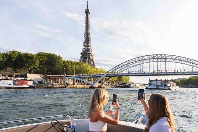 Private Cruise to Discover Paris - The Big Idea: 10 Landmark Stops, One Continuous Sightline