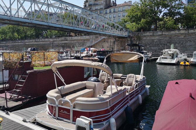 Private cruise with Paris water way - Louvre and Musée d’Orsay from the river: two museums, one viewpoint
