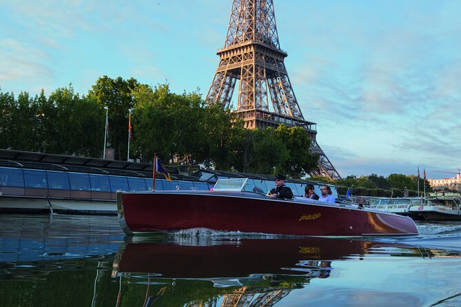 Private Cruises in the Heart of Paris - Timing in Paris: 1.5 hours that works even on a busy day
