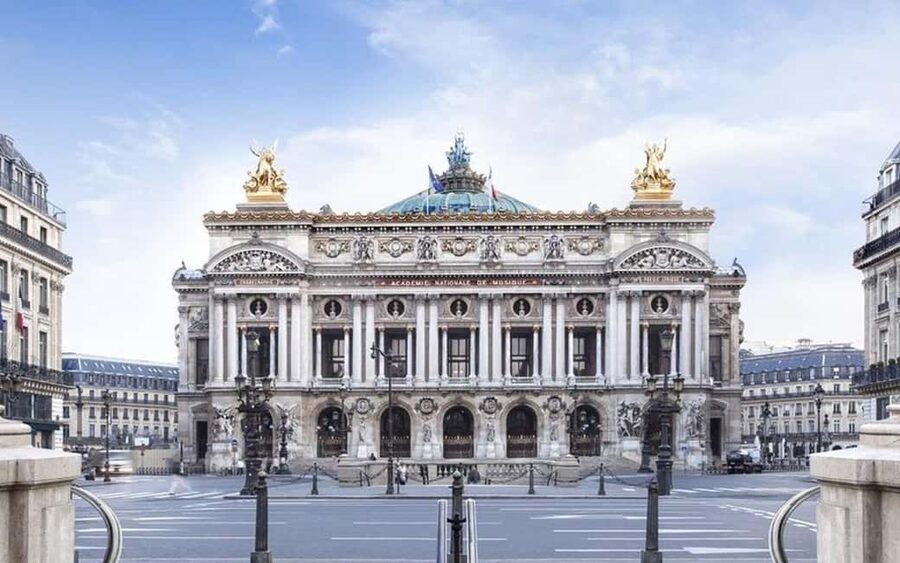 Private & Customizable Paris Tour: Eiffel, Louvre & More - FAQ