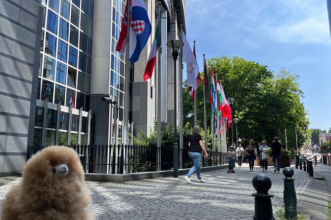 Private Day Trip Brussels from Paris with Chocolate/Beer Tasting - Mont des Arts in 30 minutes: the museum hill for views and quick wandering