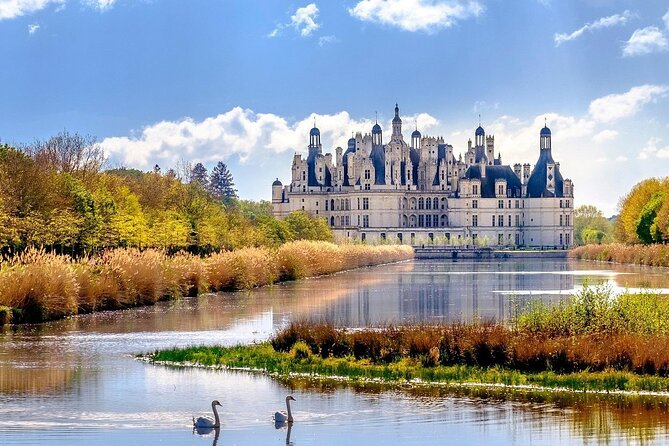 Private Day Trip to the Châteaux DE la Loire - Stop 1: Chateau de Chambord and its double-revolution staircase