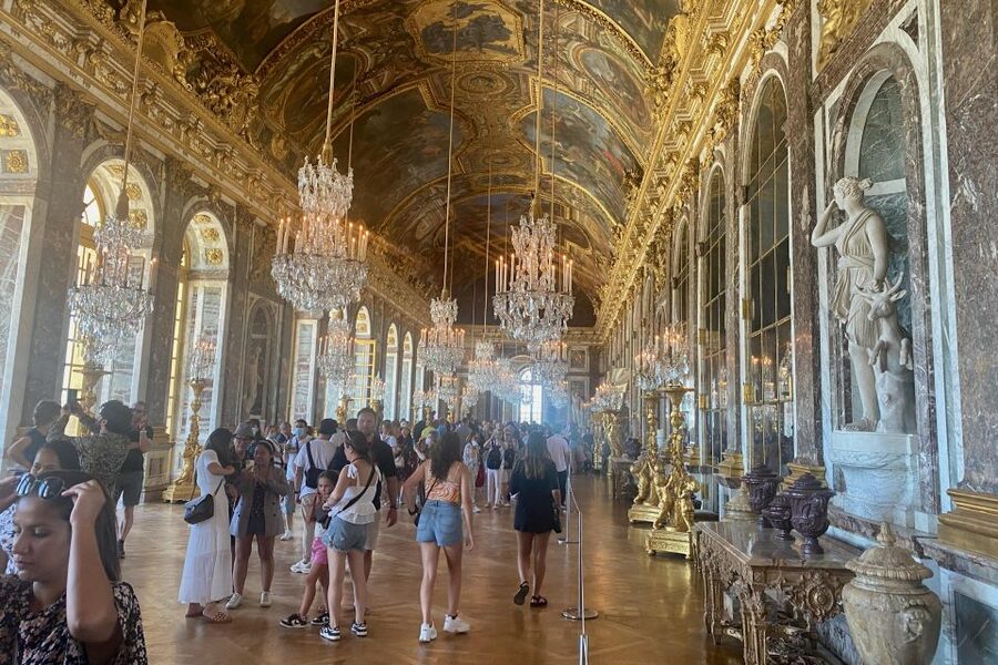 Private Fontainebleau, Versailles, Trianon from Paris - Fontainebleau: skip-the-line entry plus a real garden break