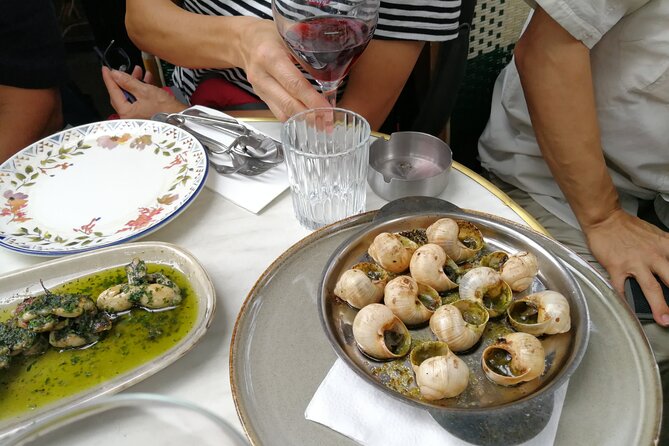 Private Foodie Tour in Paris: Exquisite French Cuisine - Guides, Pace, and Where the Tour Starts and Ends
