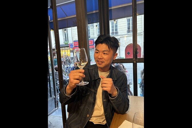 Private French Wine Tasting with a Certified Expert in Montmartre - What you’ll actually taste: five French wines, including dessert