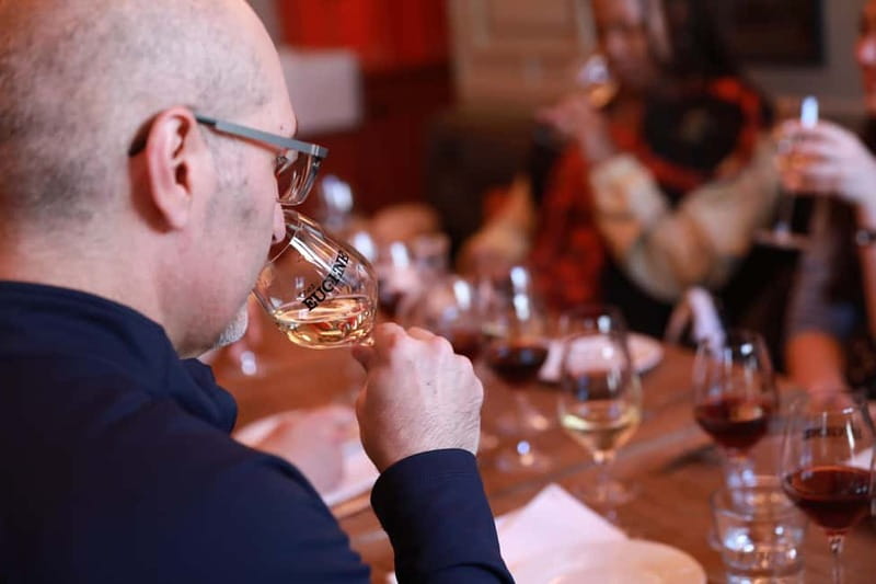 Private French Wine Tasting with a Wine Expert in Montmartre - Montmartre Meeting Point: 17 Pl. du Tertre and the Walk to Your Tasting