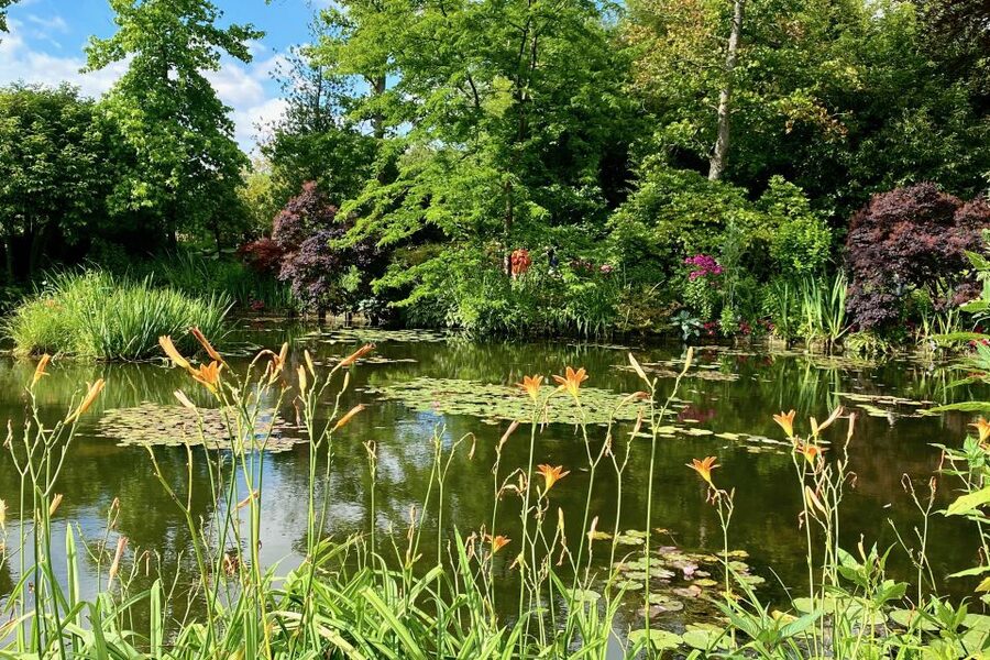 Private Giverny Monet’s House & Gardens Trip from Paris - Giverny village time: lunch, art stops, and taking the slow way out