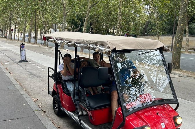 Private Golf Cart Tour: Paris Landmarks & Hidden Gems - Arc de Triomphe: A Quick Photo Stop That Still Feels Worth It