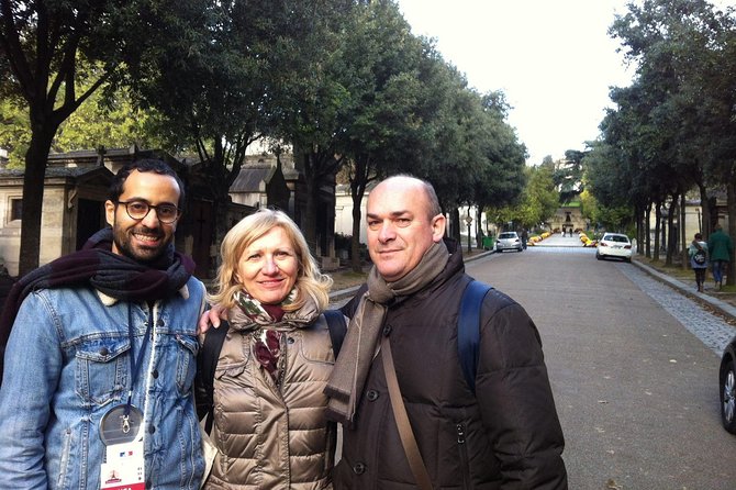 Private Guided Tour to Père Lachaise Cemetery in Paris - Inside Père Lachaise: what your guide actually helps with