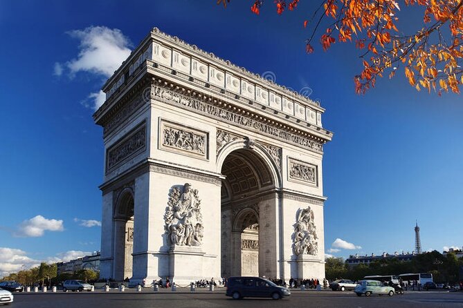 Private Half-Day Guided Tour of Paris - A private driver is the real shortcut in a half day