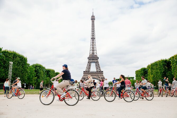 Private Highlights of Paris Bike Tour - Louvre Area Views: Grand, Even From the Outside