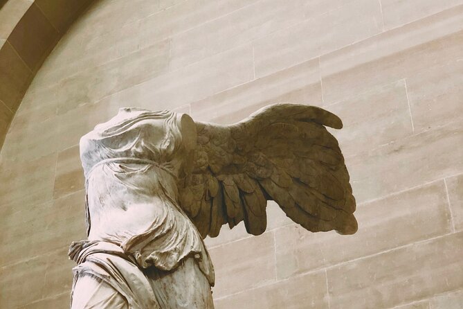 Private Louvre Museum Guided Tour - Timed entry included - Art Meets Architecture: How the Fortress Story Adds Meaning