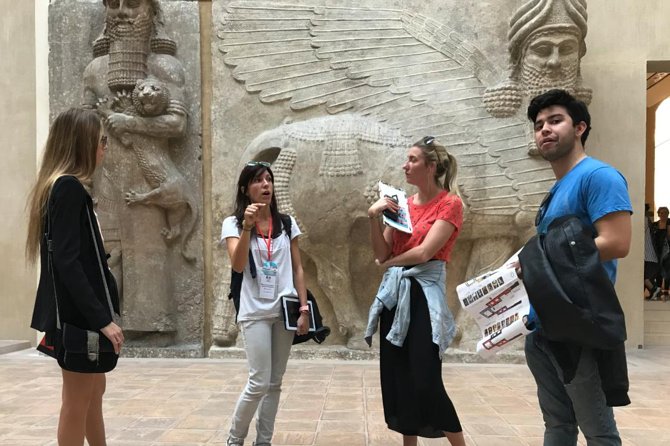 Private Louvre Teens Tour - Small details that matter on the day