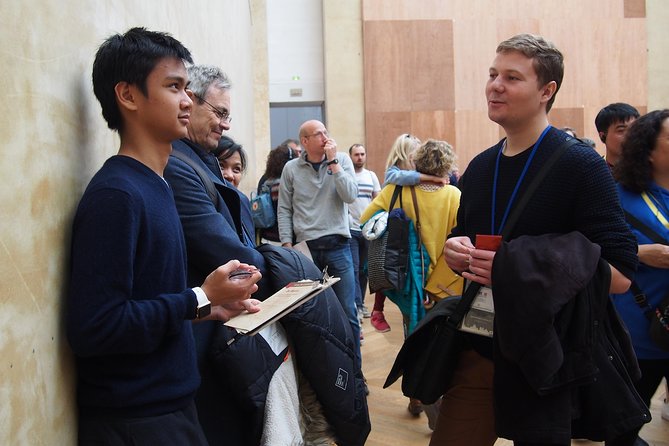 Private Louvre Teens Tour - Where to meet: the Louvre carousel at 8 Pl. du Carrousel