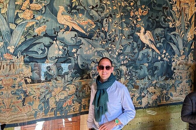 PRIVATE Louvre Wonders & Hidden Treasures Visit - The highlights you’ll actually see: Venus, Samothrace, Liberty, and Mona Lisa