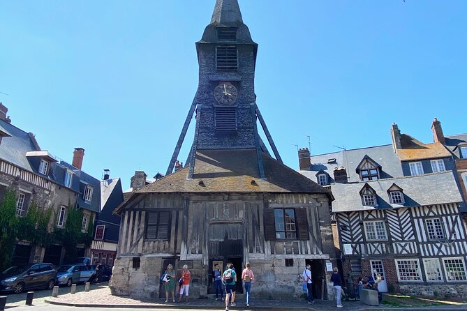 Private Mont Saint-Michel, Honfleur Trip from Paris by Mercedes - Free time on the island: using your window without getting rushed