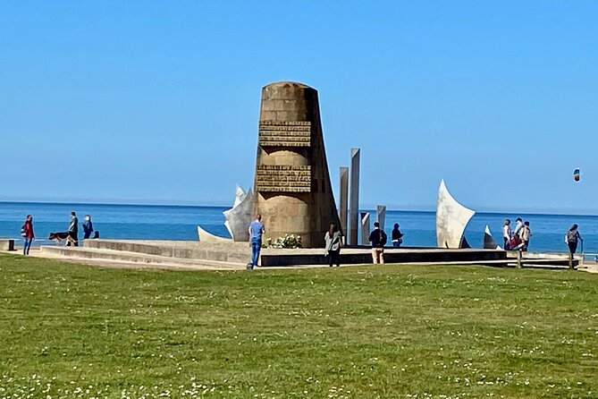 Private Normandy D-Day Live guided Top 6 Sites trip from Paris - Pointe du Hoc: cliffs, bunkers, and the 2nd Rangers assault