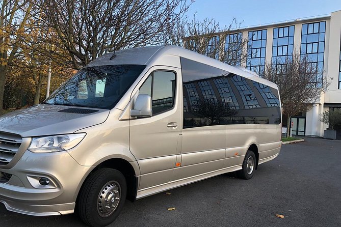 Private one way transfer from Port Le Havre to Paris or back - How the named meet-up works at Le Havre and Paris