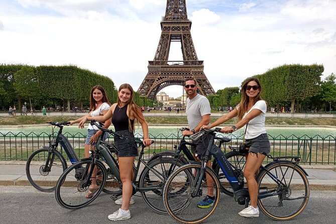 Private Paris E-bike city highlights tour - Where you start and how the ride flows