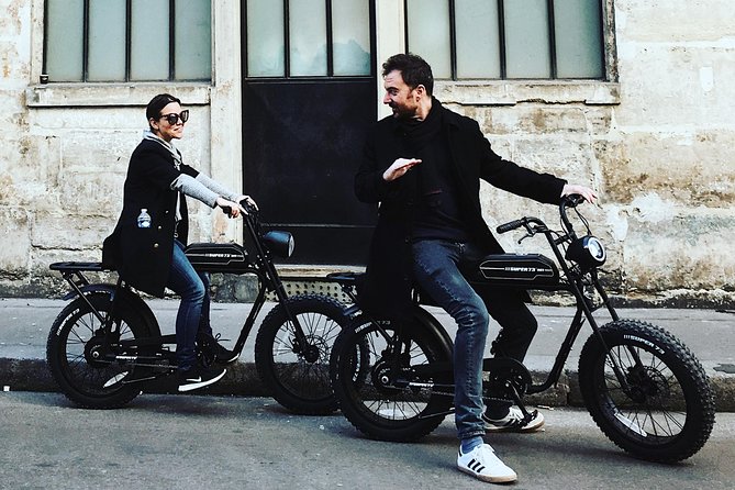 Private Paris electric bike ride with video - The ride setup with Renaud: speed, safety, and a bike you can actually enjoy