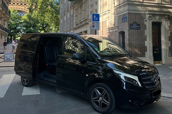 Private Paris to CDG/Orly Airport Transfer , Fixed Price - Private Paris to CDG/Orly: what makes it work