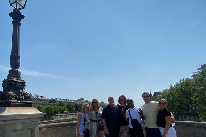 Private Paris tour By Minivan, private guide, Champagne(optional) - Hotel Pickup, Private Minivan, and the Fastest Way to Hit Paris Icons