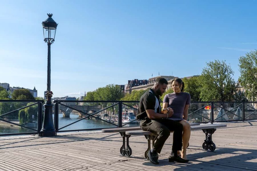 Private Photo Session - Streets of Paris - A Quick Stop That Adds Variety Without Stealing Your Time