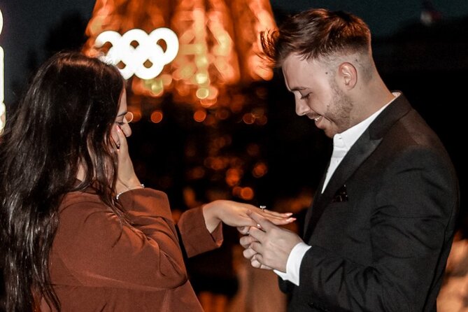 Private photo session with a professional in Paris - How the Photographer Works With You (Even If You Don’t Like Posing)