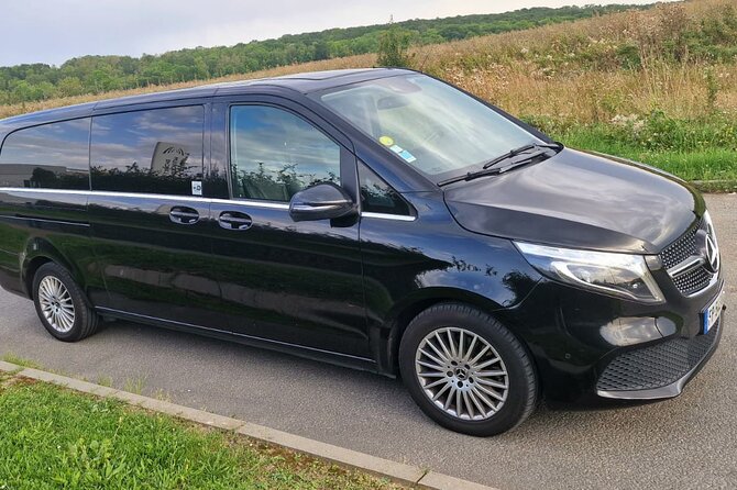 Private round trip transfer from/to Paris airports - A Few Practical Tips Before You Go