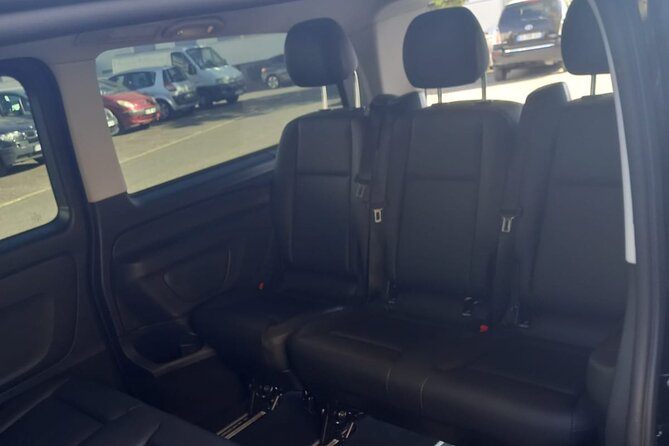 Private round trip transfer from/to PARIS <=> DISNEYLAND - Door-to-Door to Any Address: One Booking, Your Real Plans