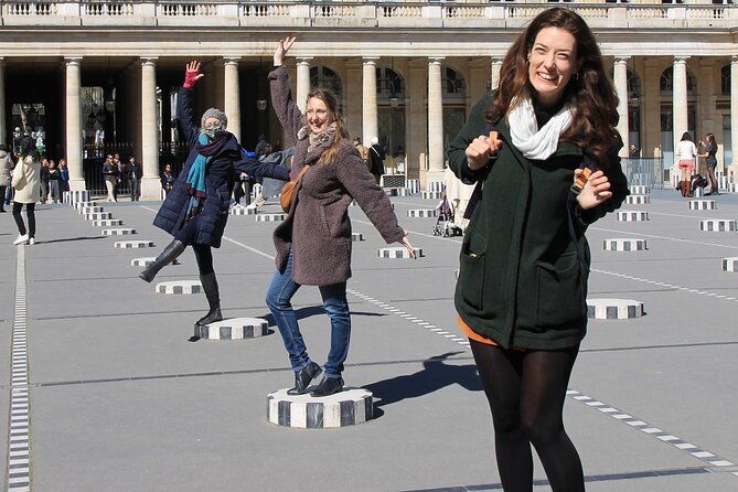 Private Screen to Streets: A TV Show-inspired Paris Walking Tour - Fontaine Saint-Michel: where Mindy’s busking moment happens