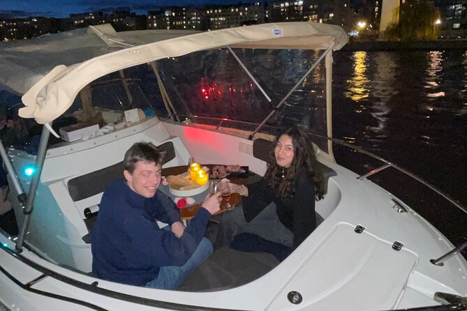 Private Seine River Cruise in Paris - Pont Neuf: oldest-bridge drama and panoramic views