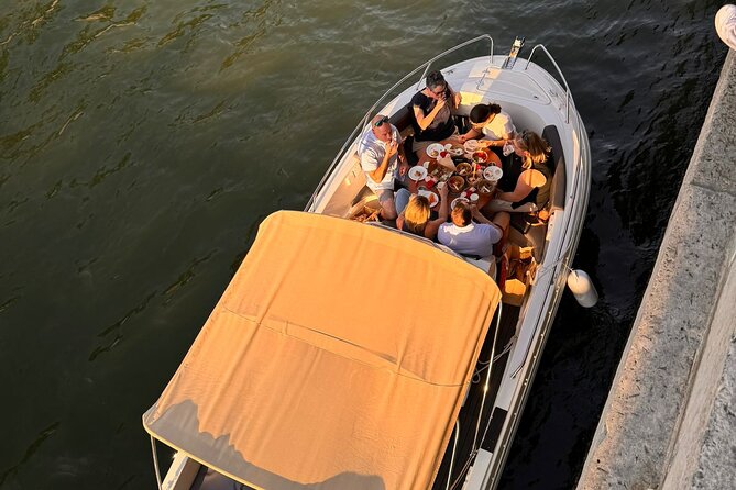 Private Seine River Cruise in Paris - Hôtel de Ville: the city’s official heartbeat from the water