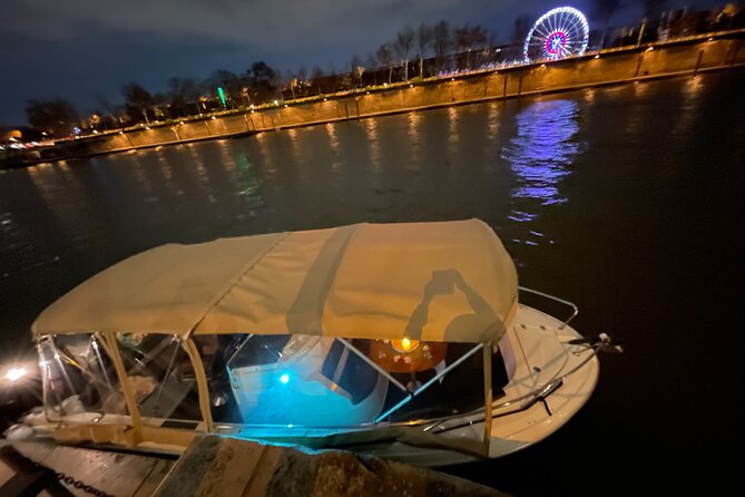 Private Seine River Cruise in Paris - Eiffel Tower from the water: the best kind of photo pressure