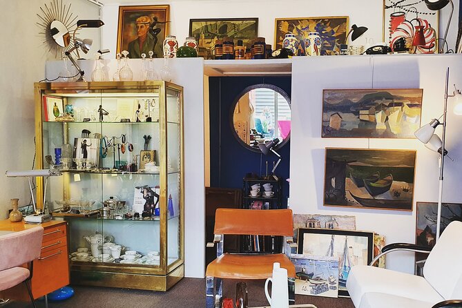 Private shopping tour at the Paris Antique Flea Market - Negotiation Support: Why It Changes the Shopping Math
