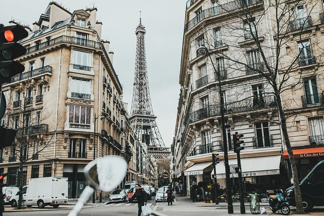 Private Street Art Tour in Paris with Local Expert - Rue de l’Ourcq: long-run viewing along Canal Saint-Martin