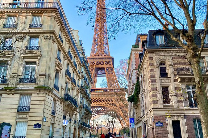 Private Tour: Eiffel Tower Summit PreBooked Tickets by Lift - Guide Commentary in Plain English: What You’ll Gain From a Private Host