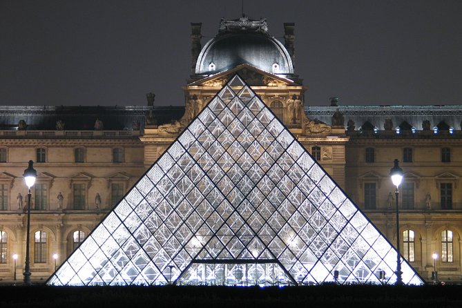 Private tour Louvre By night - Sully Wing: medieval foundations you might miss alone