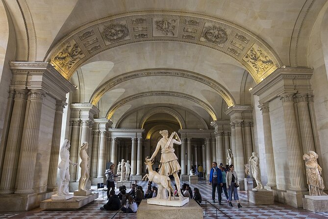 Private tour Louvre By night - Priority entry and the real value of skipping the line