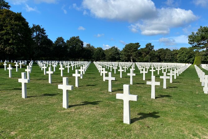 Private Tour of the D-Day Normandy Beaches - Omaha Beach: visitor exhibits plus time for the cemetery