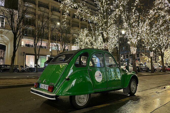 Private tour Paris Christmas lights tour 2 hours in Citroën 2CV - Key things that make this Paris 2CV Christmas lights tour special