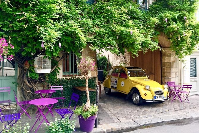 Private tour Paris Little-known places 2 hours in Citroën 2CV - Across the Seine and into the Latin Quarter vibe